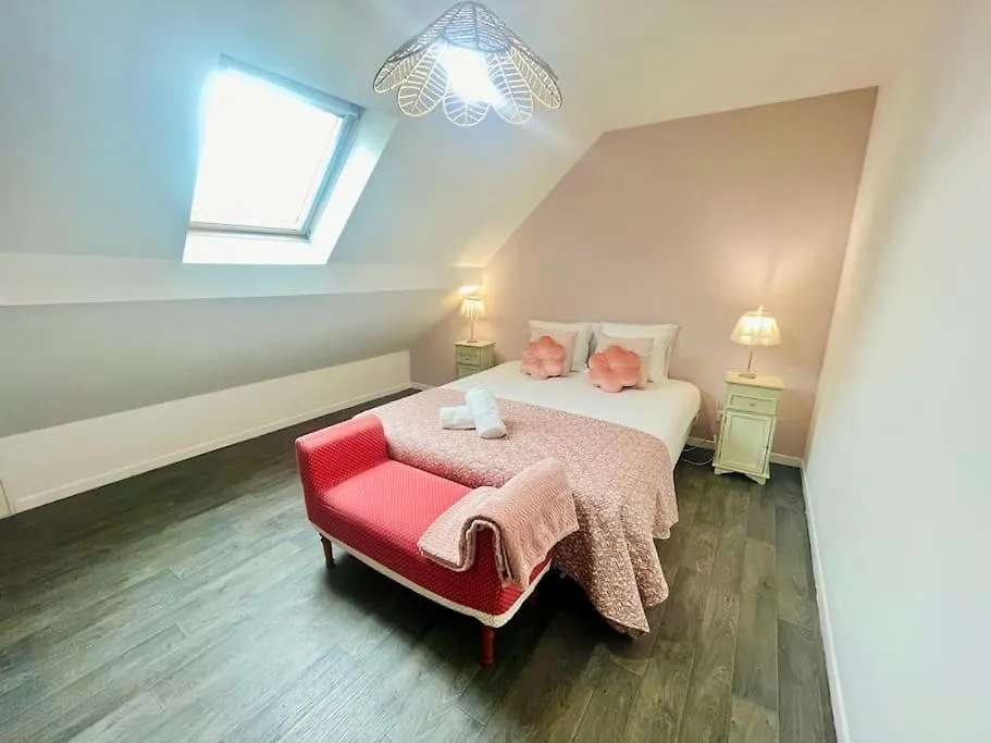 Apartment Magnifique Maison De Ville Morestel
